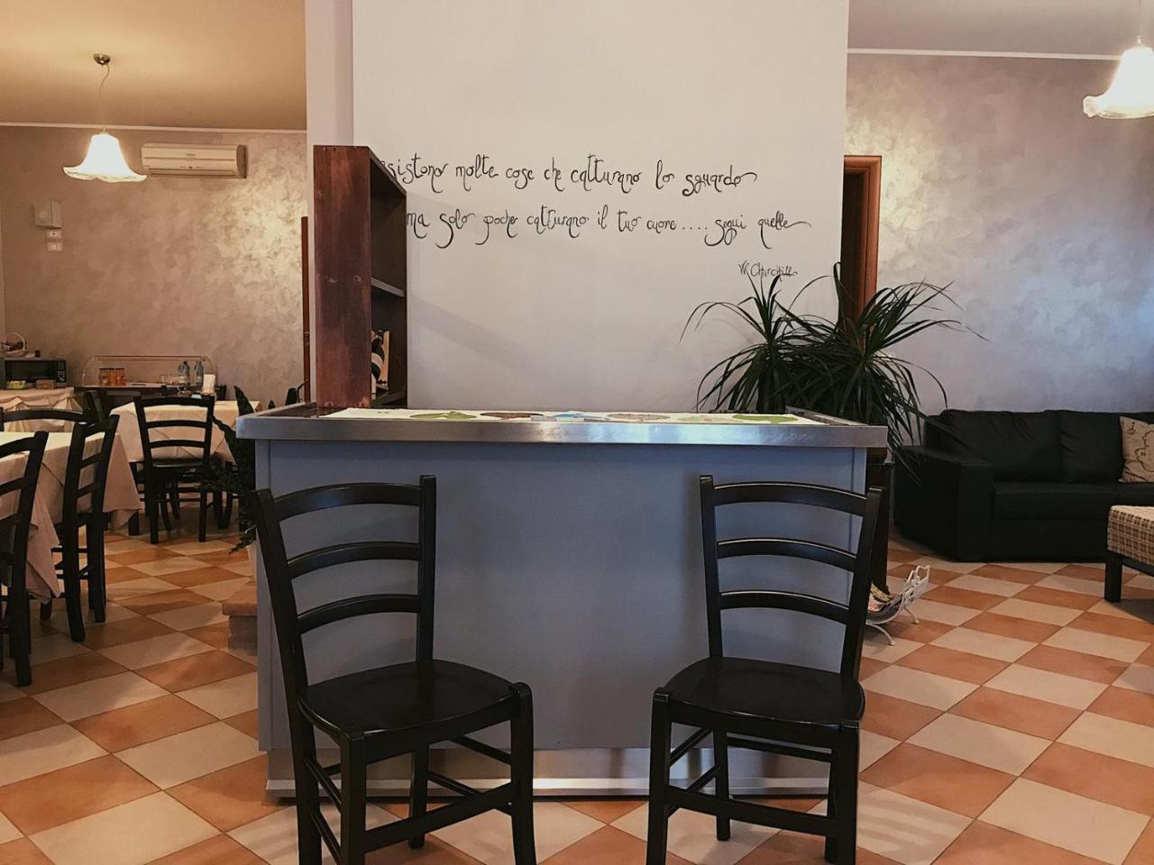 Hotel Opera' Moscufo Kültér fotó